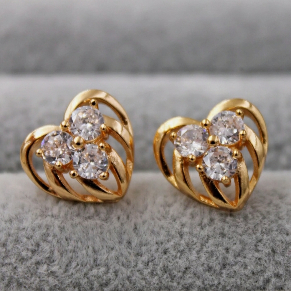 14k Gold Filled & Zirconia Heart 💜Stud Earrings